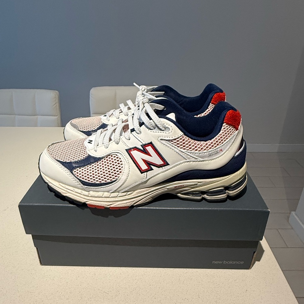 New Balance 2002R - Picture 4 of 7